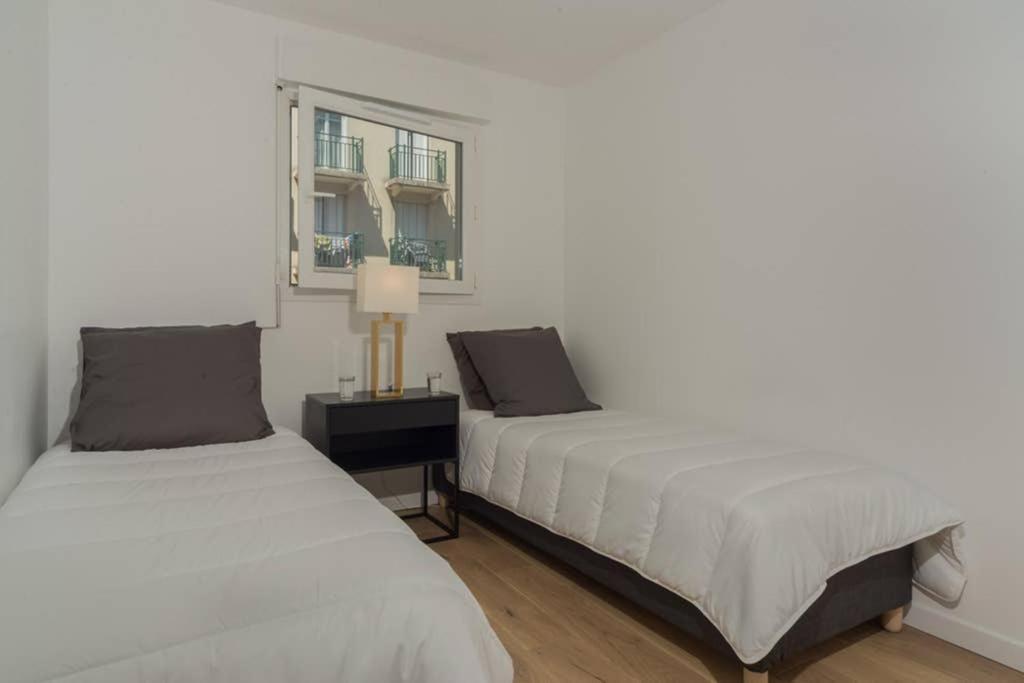 Lovely Apartment Close To A Big Shopping Mall Серри Экстерьер фото