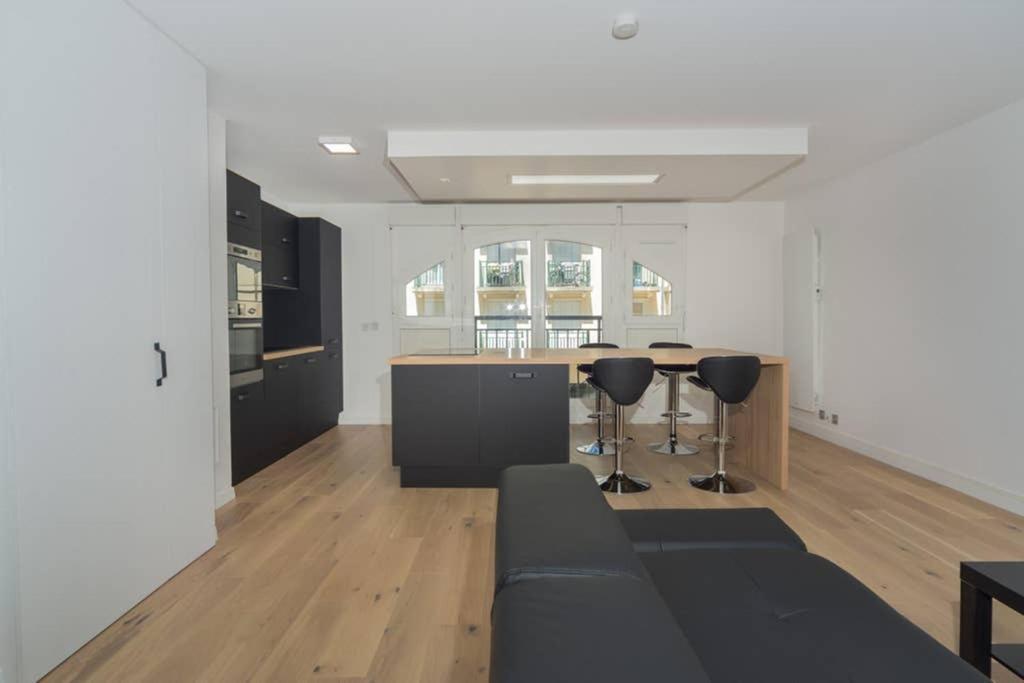 Lovely Apartment Close To A Big Shopping Mall Серри Экстерьер фото