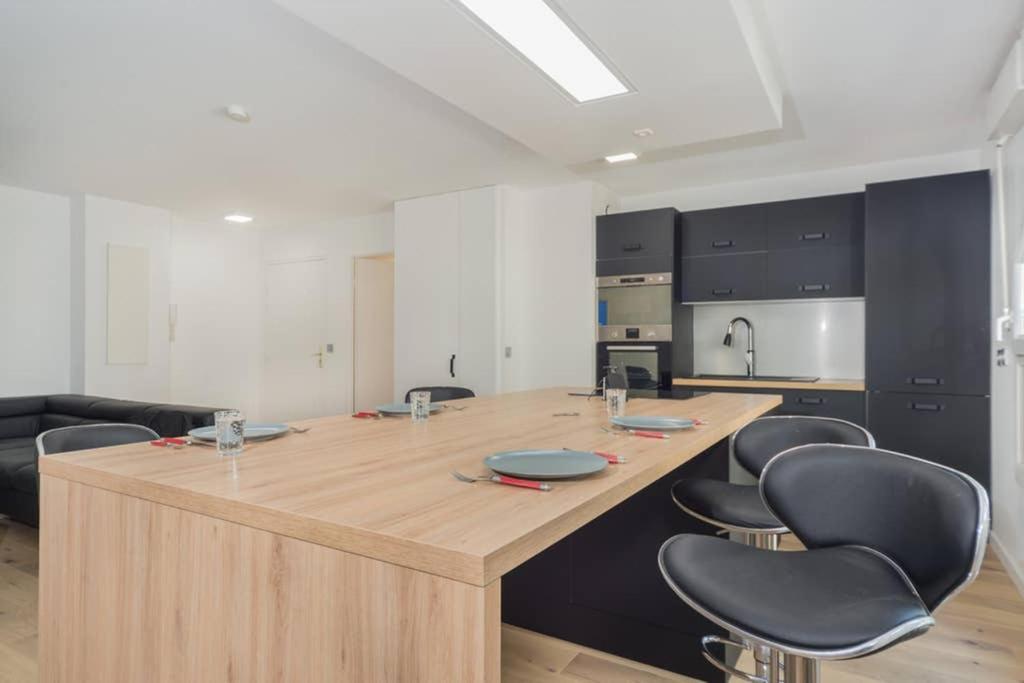 Lovely Apartment Close To A Big Shopping Mall Серри Экстерьер фото
